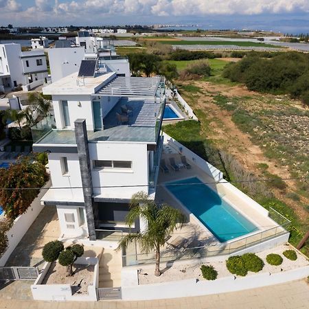 Seaside Luxury Villa Paralímni Eksteriør bilde