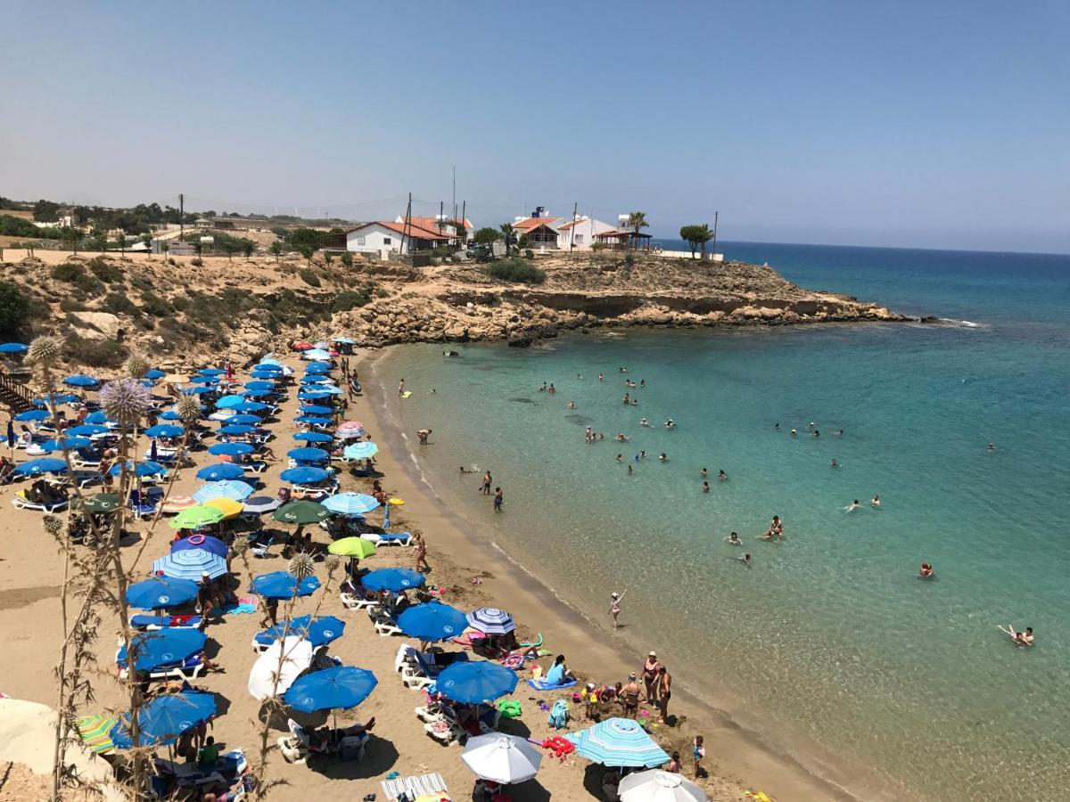 Seaside Luxury Villa Paralímni Eksteriør bilde