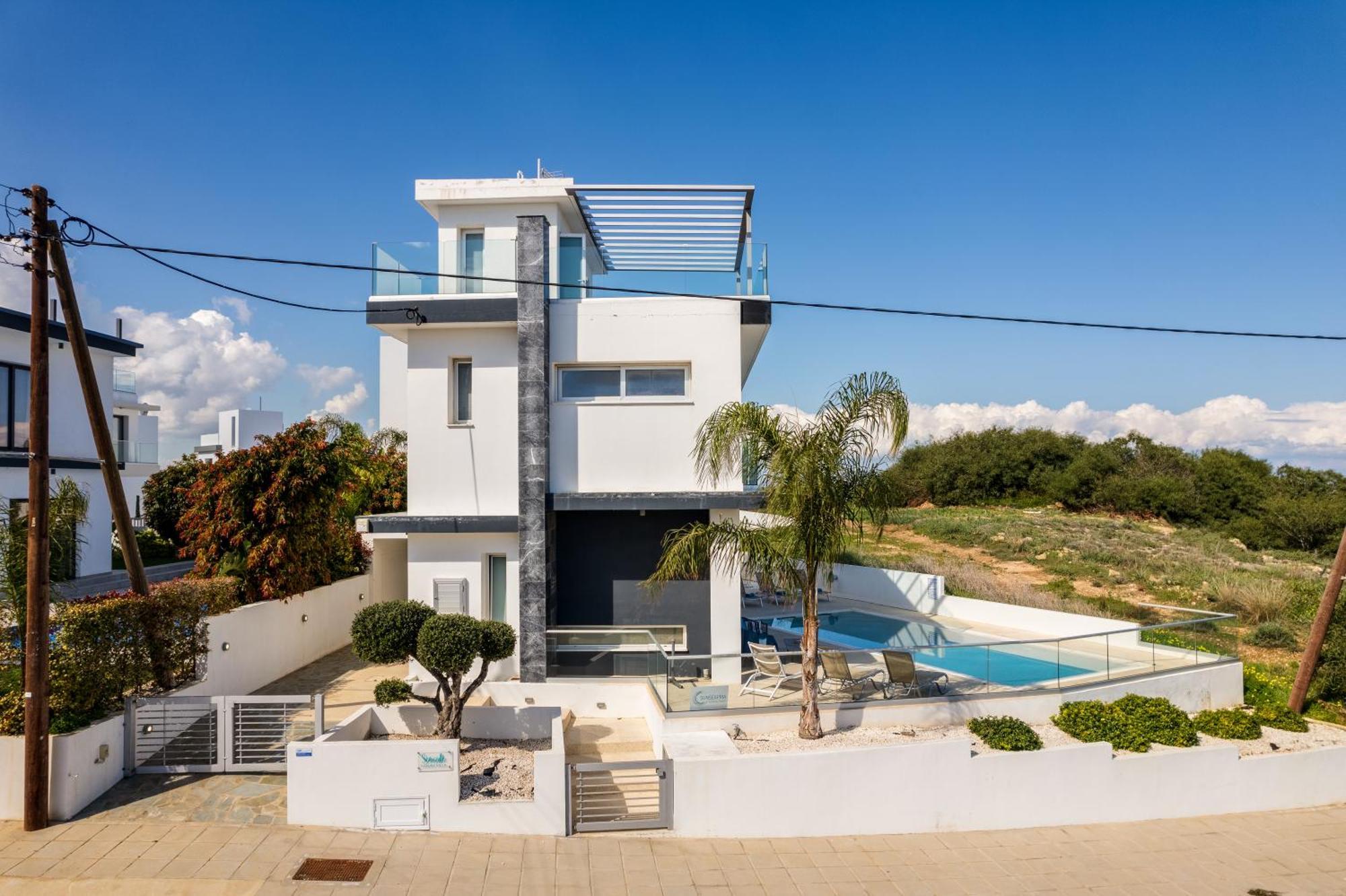 Seaside Luxury Villa Paralímni Eksteriør bilde