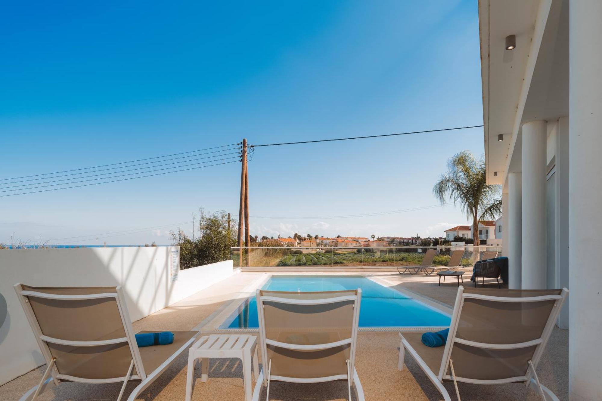Seaside Luxury Villa Paralímni Eksteriør bilde